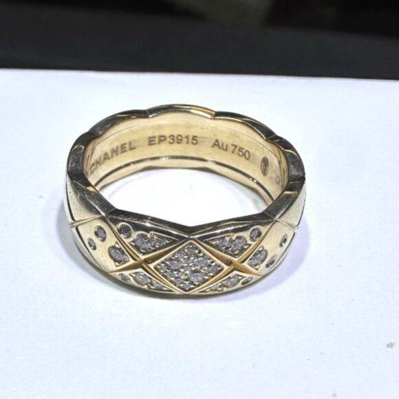 CHANEL Coco Crush Ring - 18k Yellow Gold With Diamonds - Size 6.5 - Picture 3 of 7